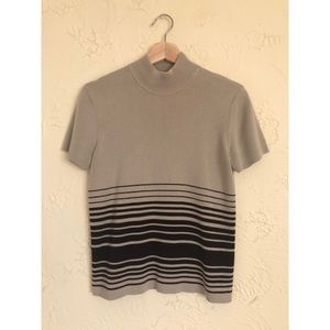 petite S modern minimalist beige top